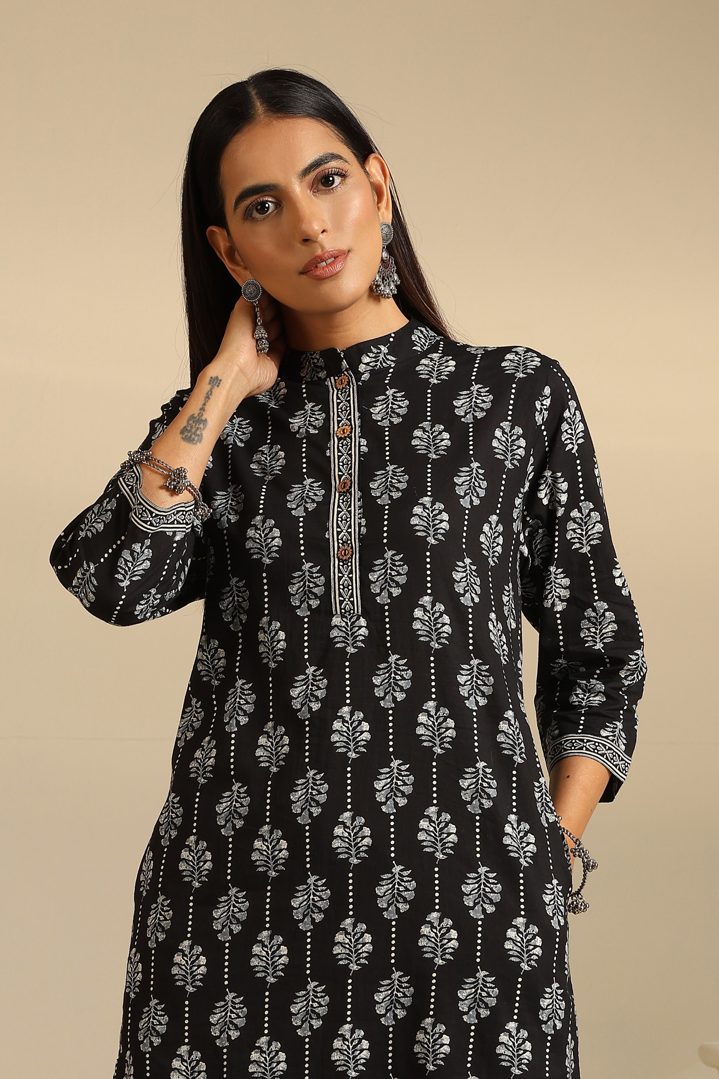 Black Onyx Kurta Set of 2