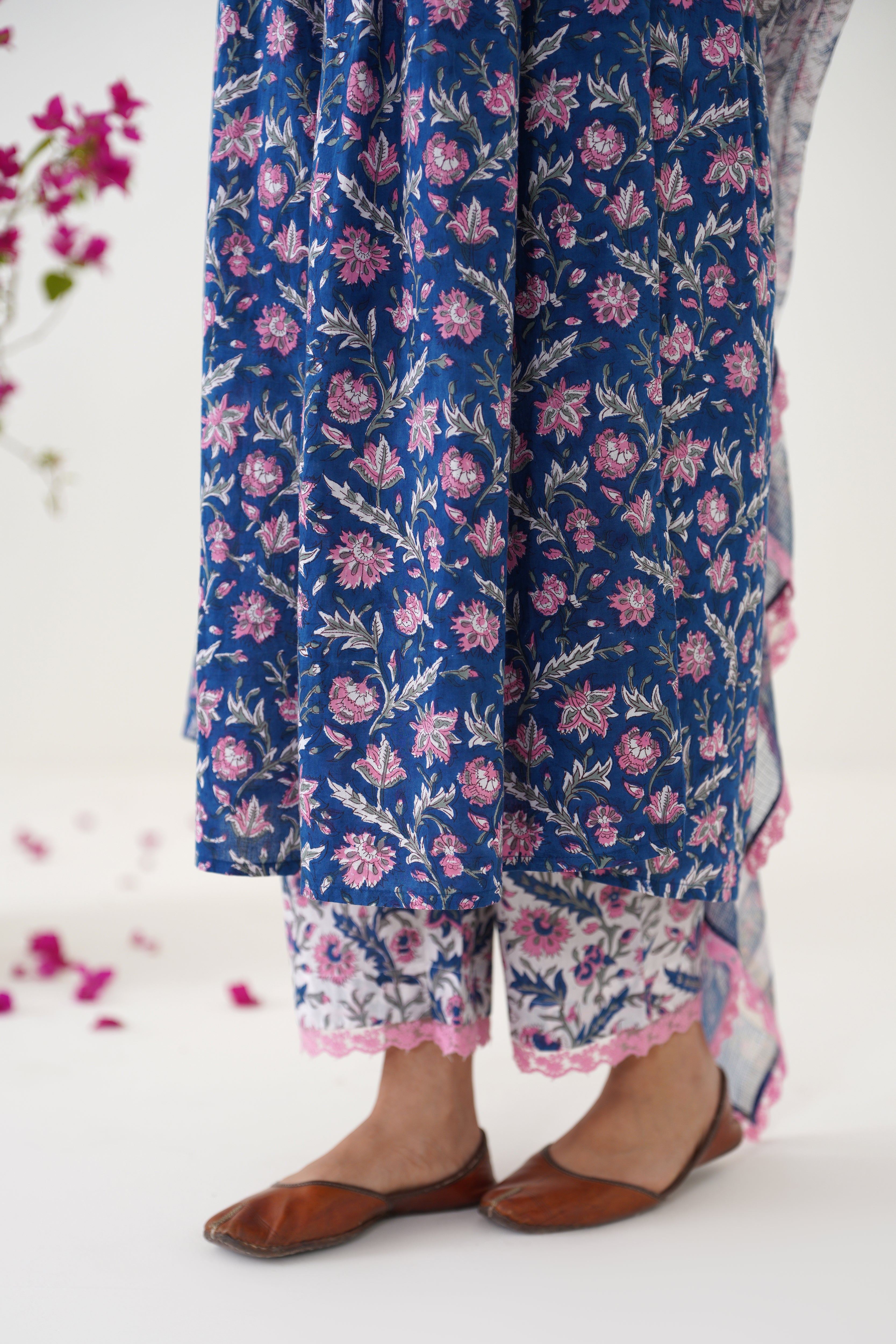 Blue Amyra Embroidered Kurta Set of 3