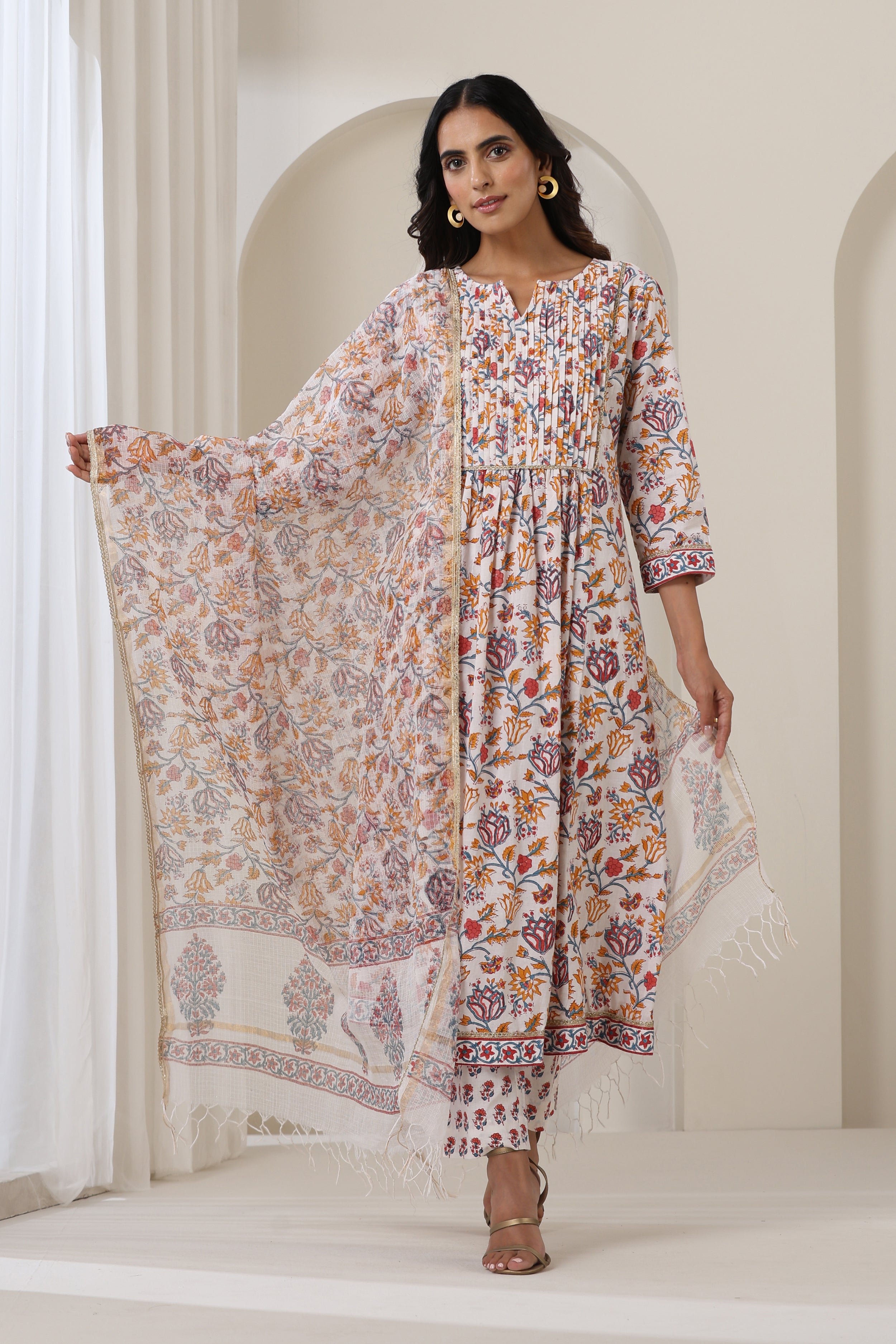 Red Lily Floral Pintucks Gathered Set of 3