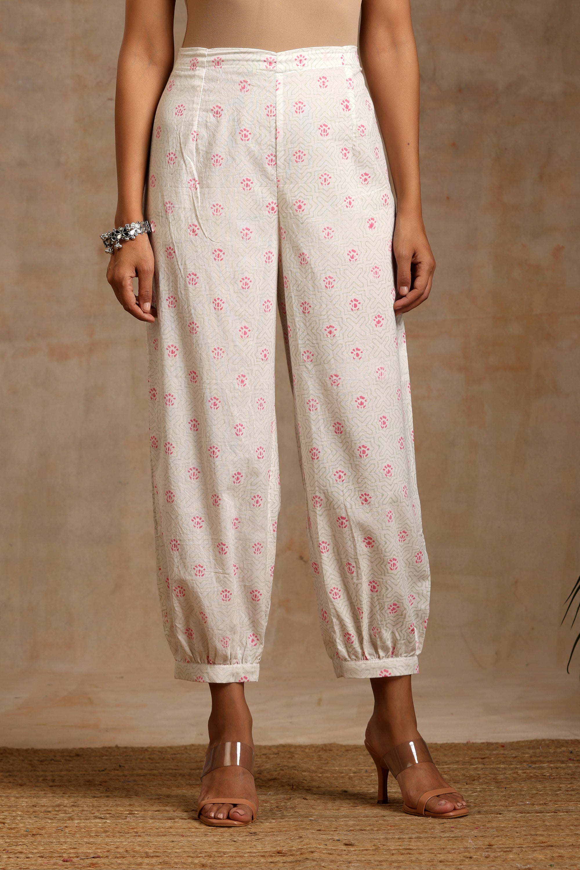 White Begonia Embroidered Kurta Set of 3