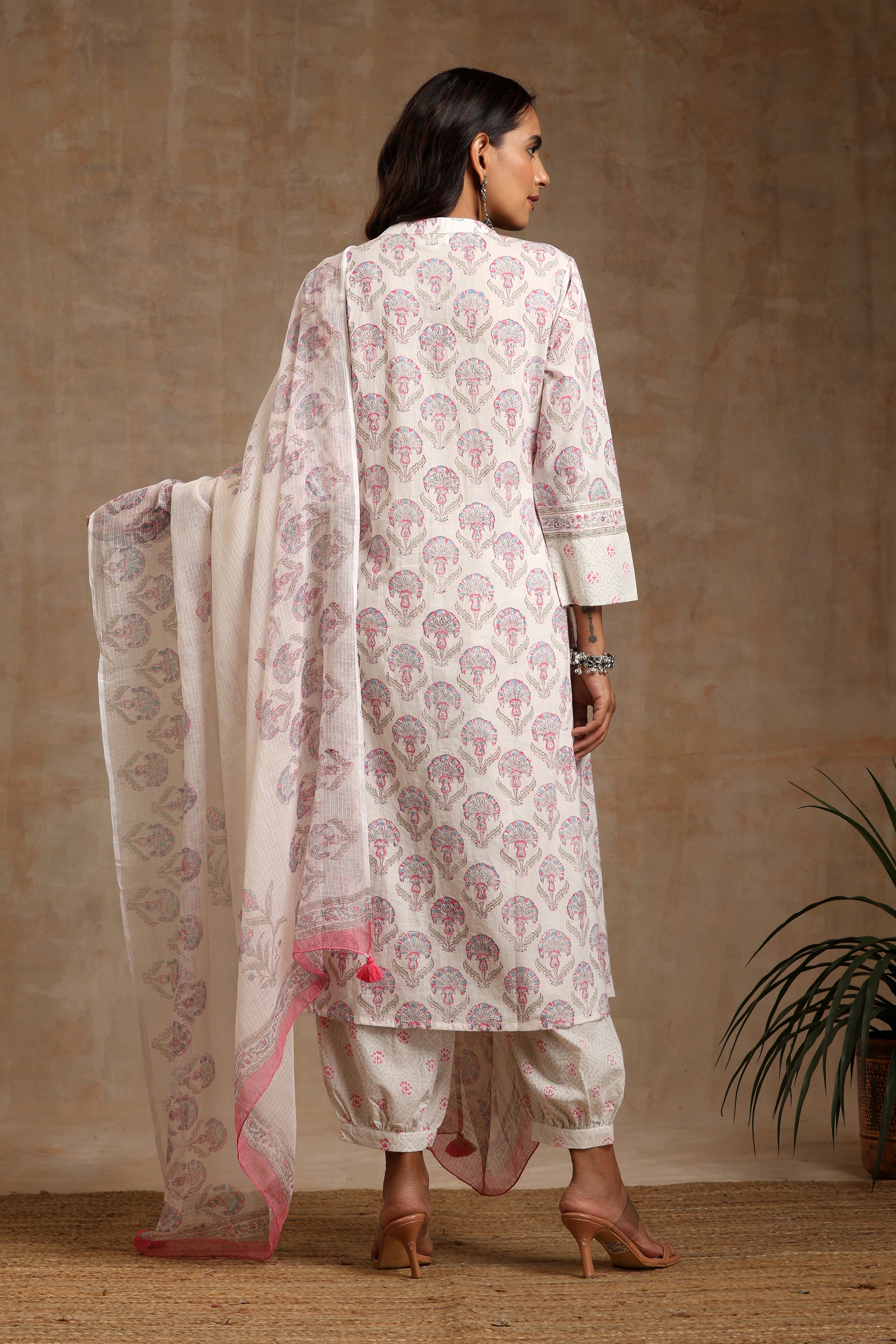 White Begonia Embroidered Kurta Set of 3