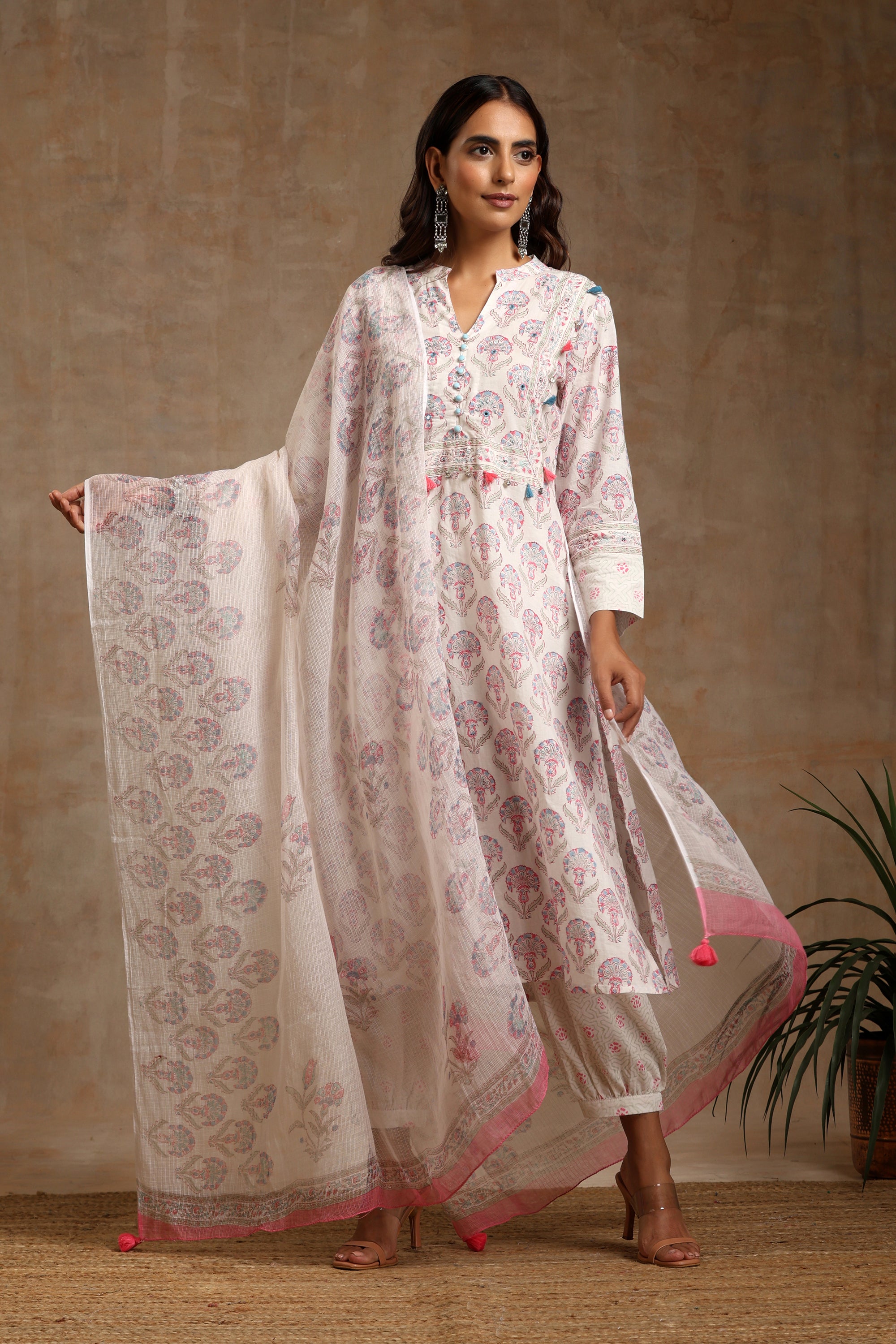 White Begonia Embroidered Kurta Set of 3