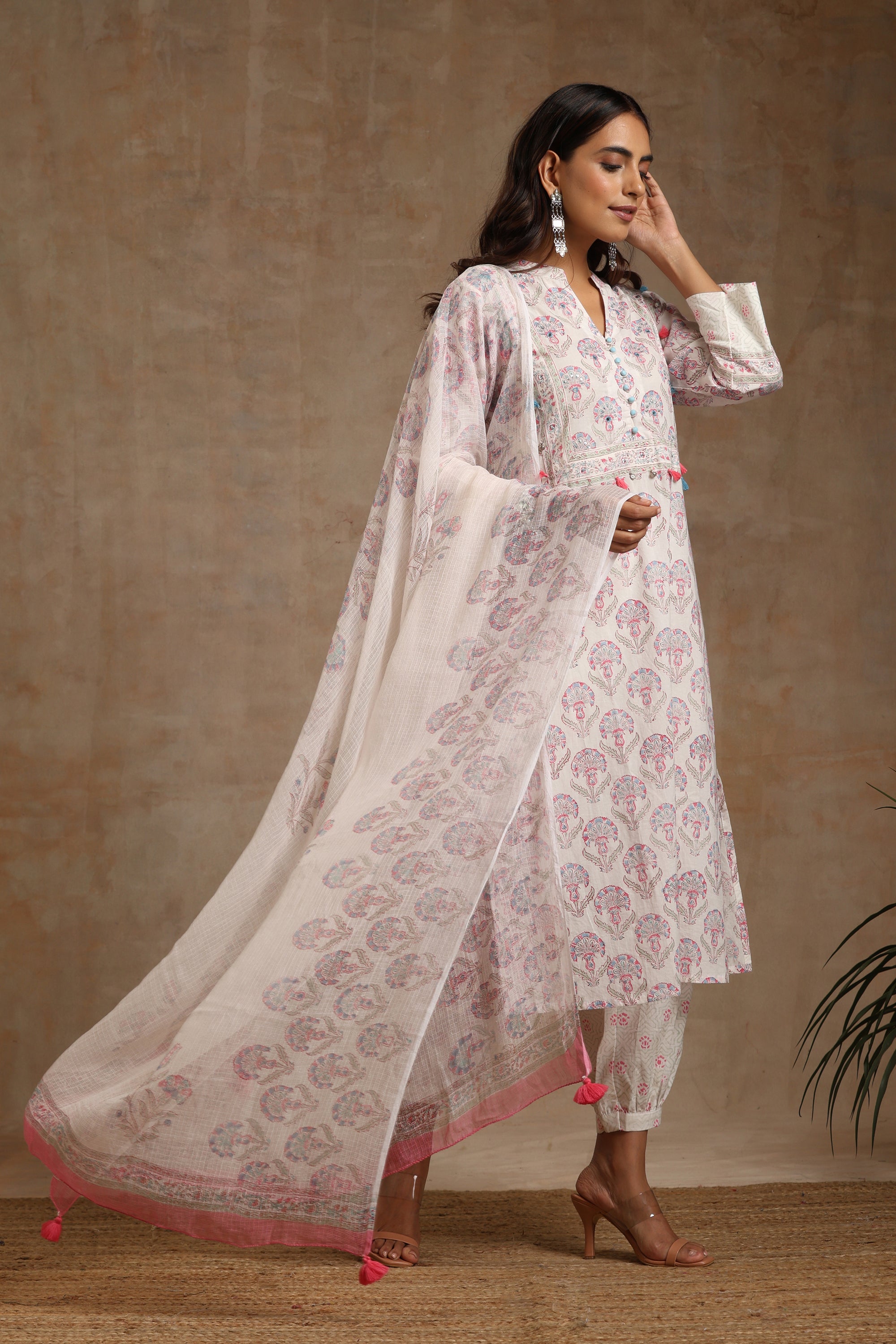 White Begonia Embroidered Kurta Set of 3