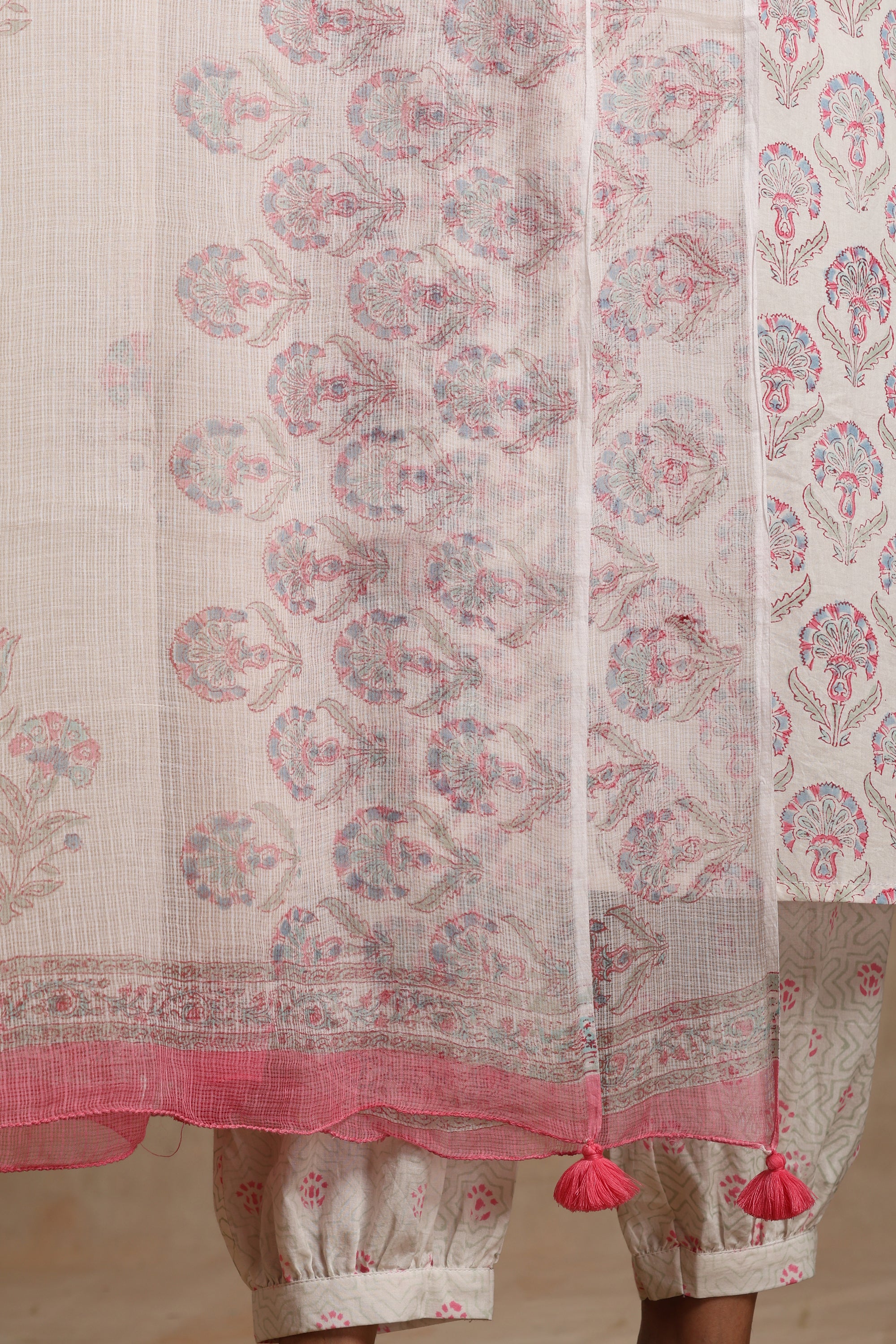 White Begonia Embroidered Kurta Set of 3