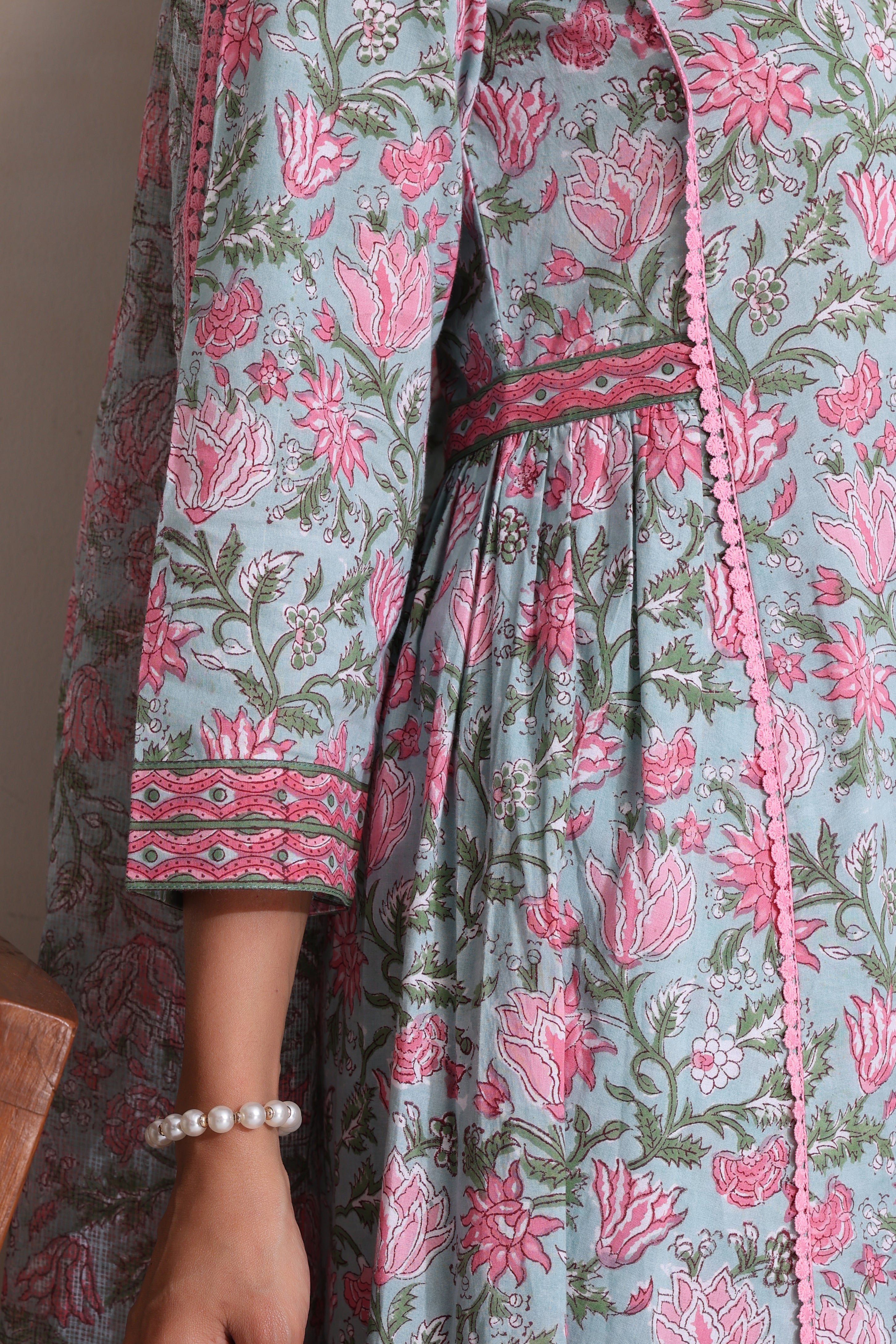 Blue Gardenia Gathered Kurta Set of 3