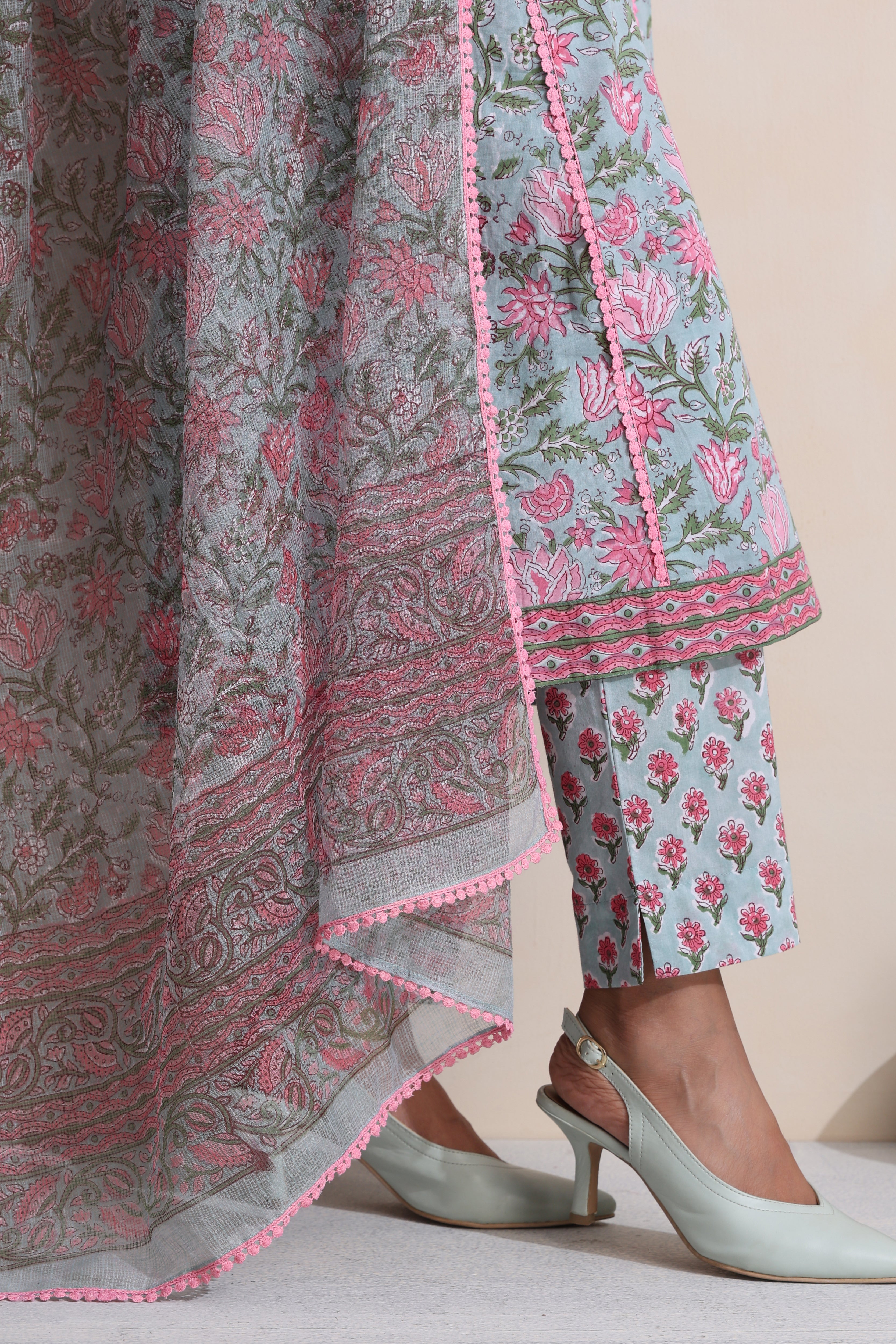 Blue Gardenia Gathered Kurta Set of 3