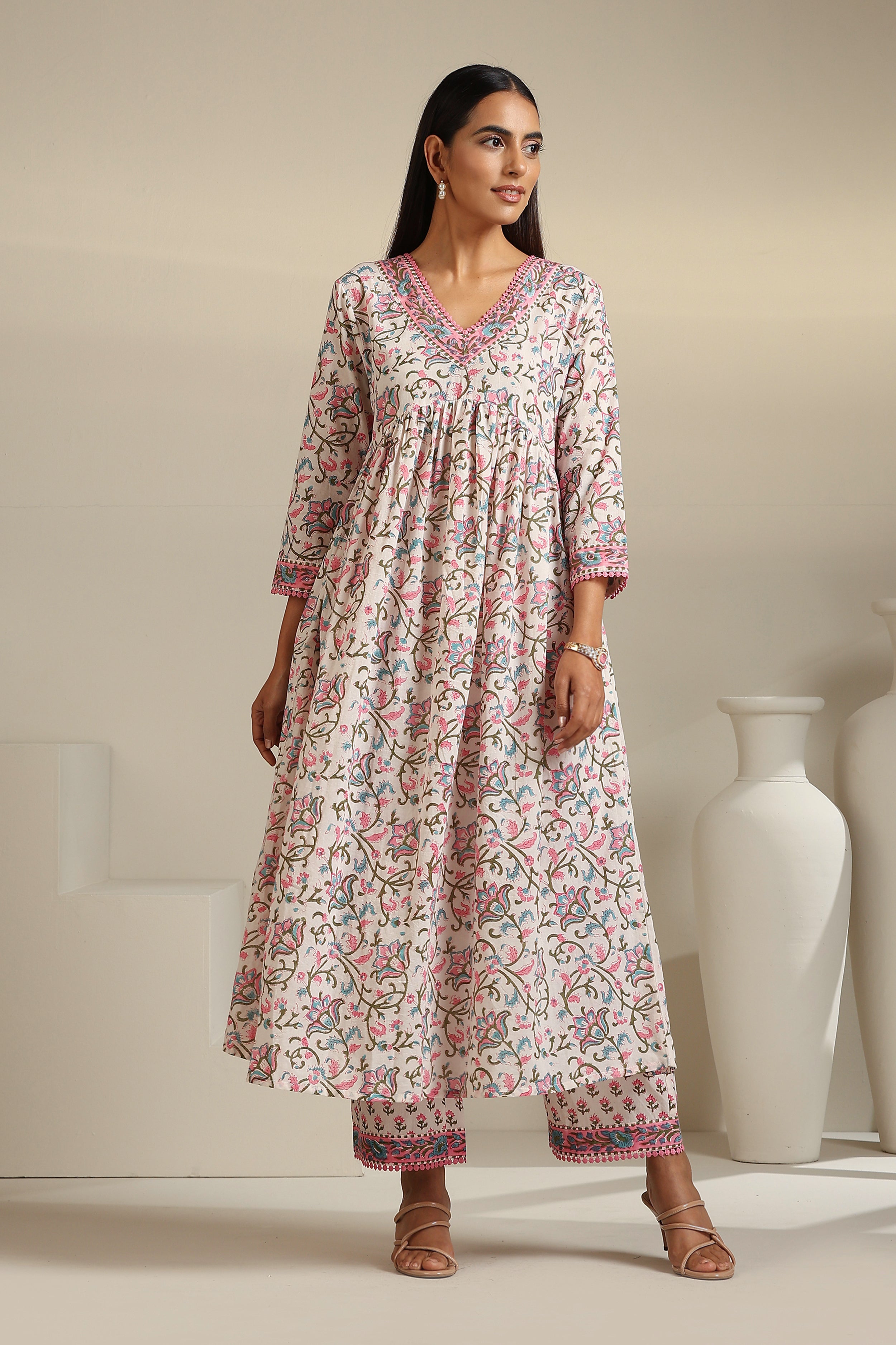 Pink Hydrangea Embroidered Kurta Set of 3