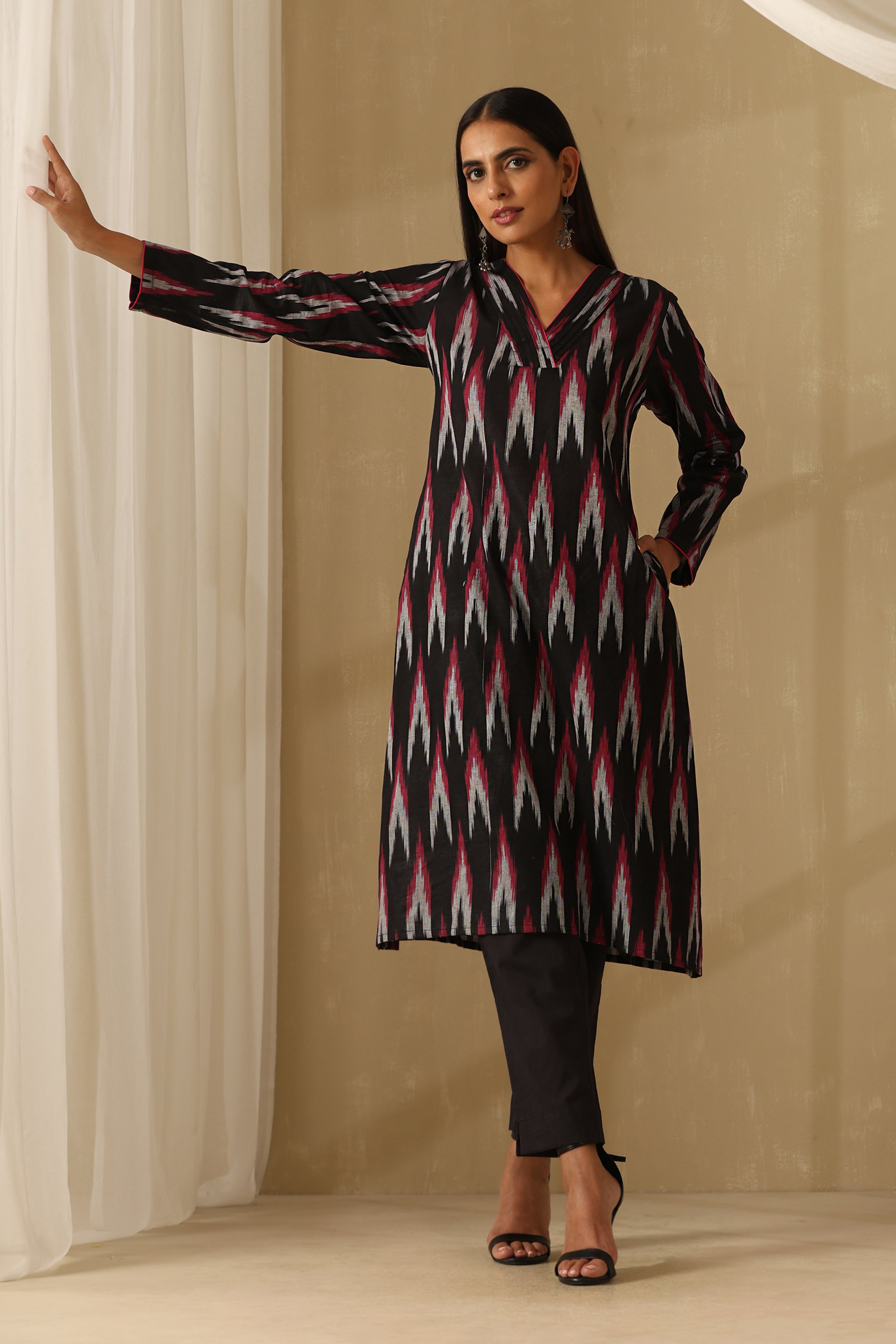 Midnight Black Ikat Handloom Cotton Kurta Set of 2