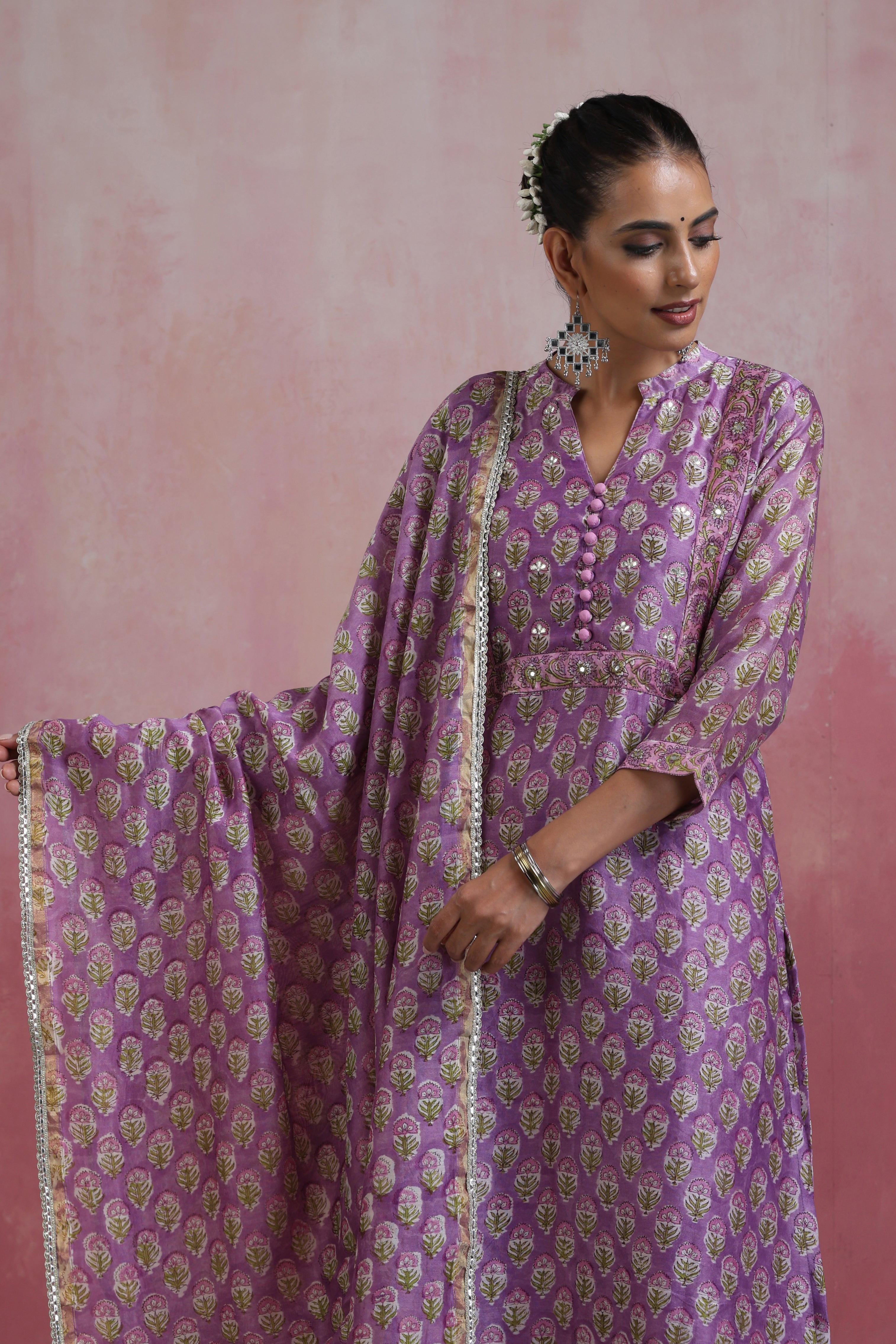 Lilac Lidia Gota Patti Embroidered Chanderi Kurta Set of 3