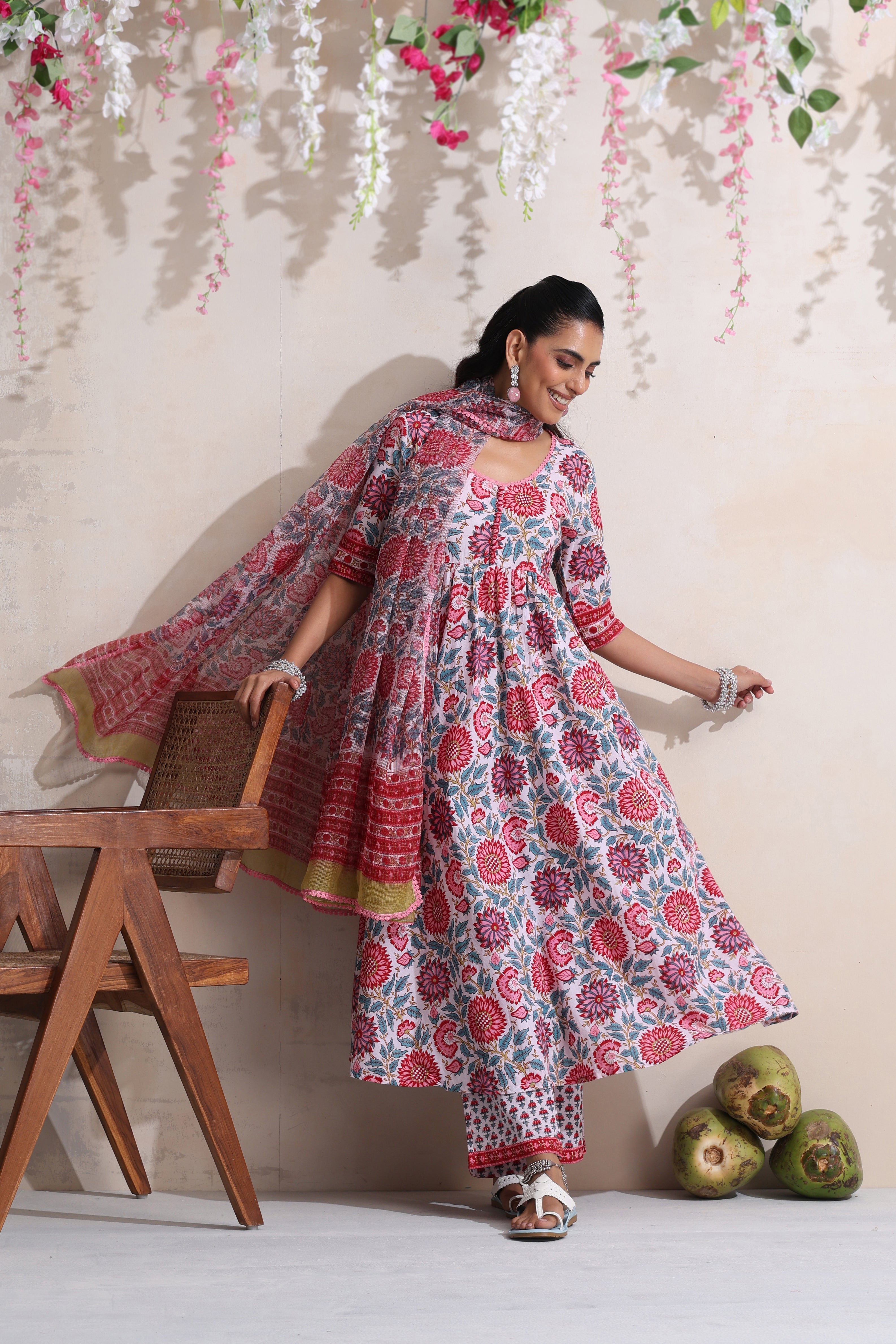 White Wisteria Gathered Kurta Set of 3