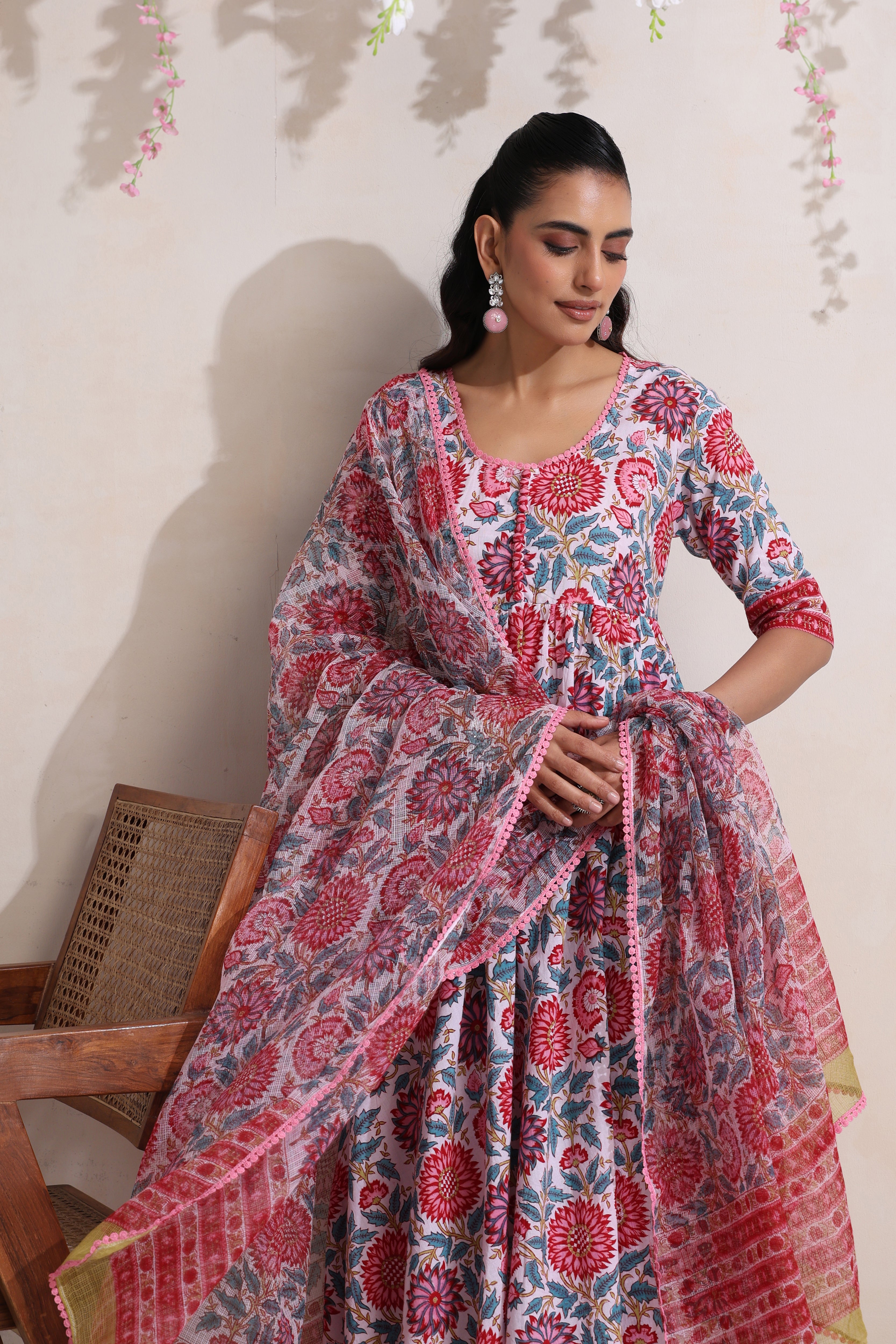 White Wisteria Gathered Kurta Set of 3