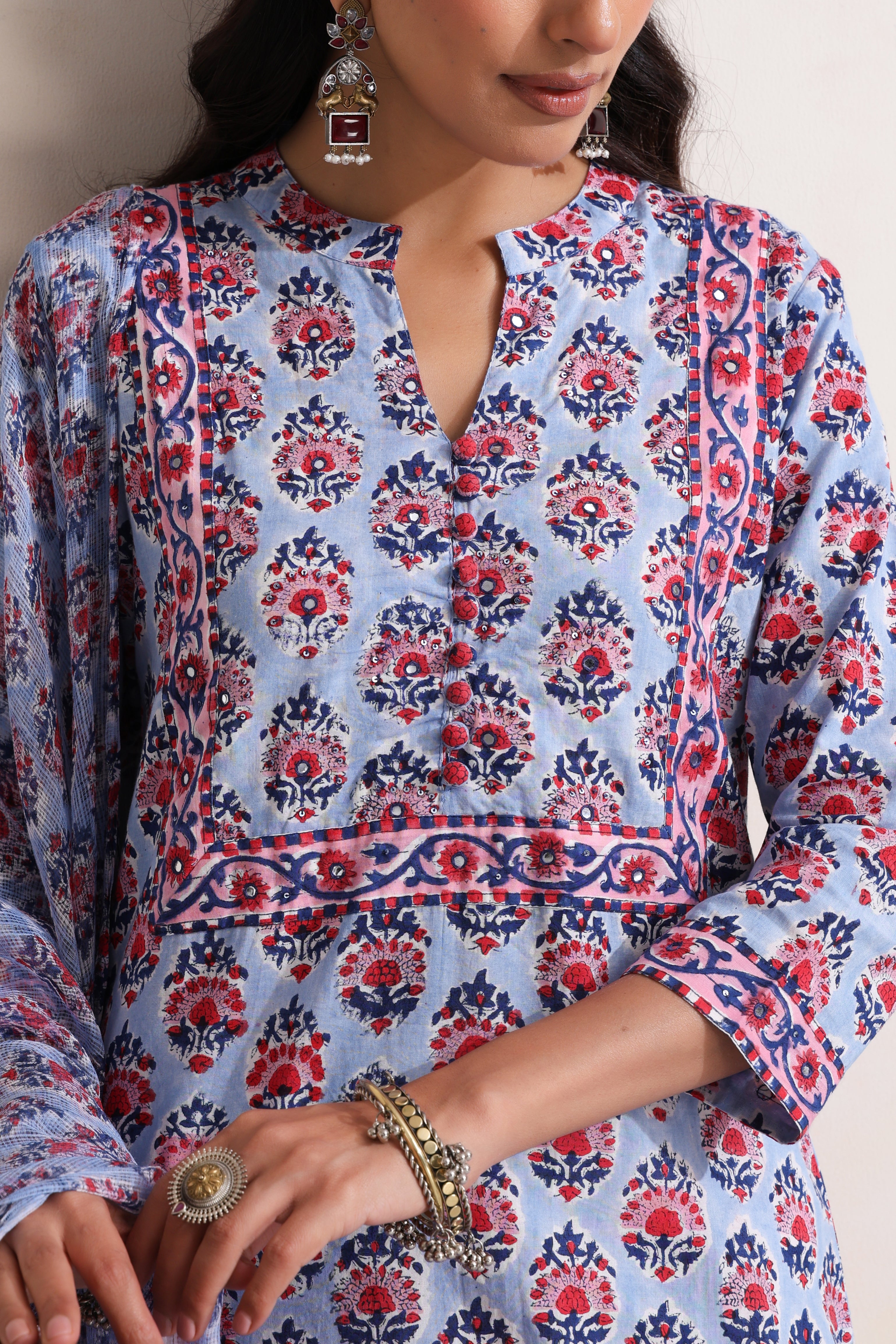 Murraya | Hand Embroidered