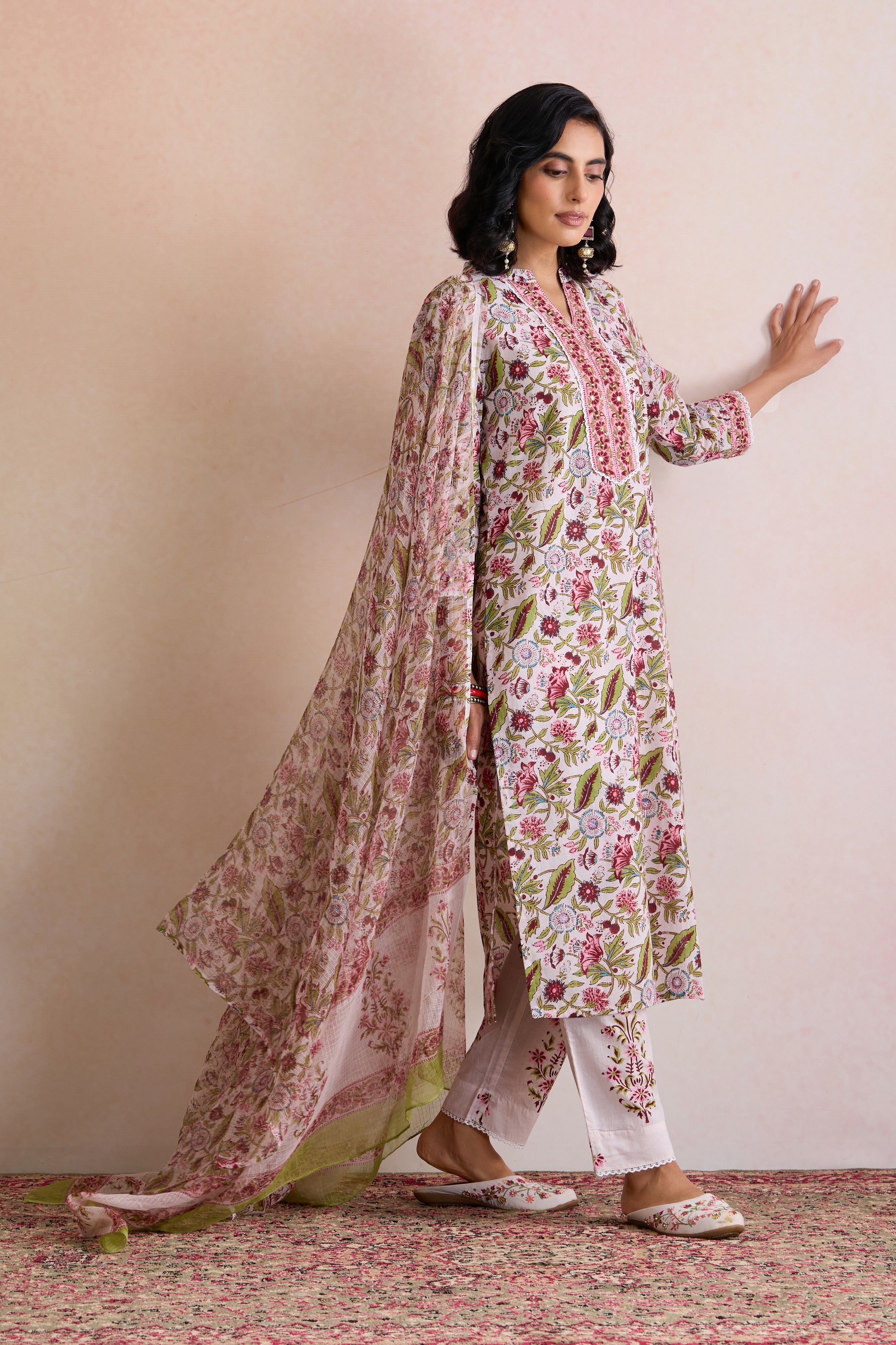White Elsa Embroidered Kurta Set of 3